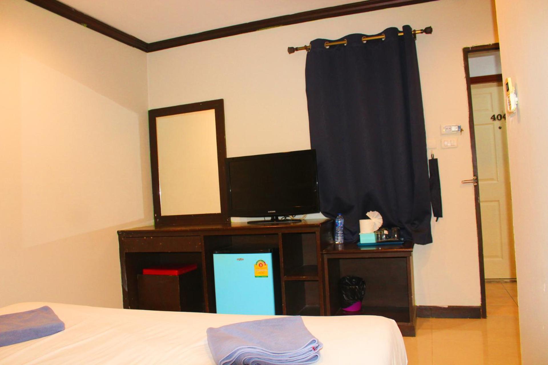 Hollywood Inn Hotel Patong ภายนอก รูปภาพ