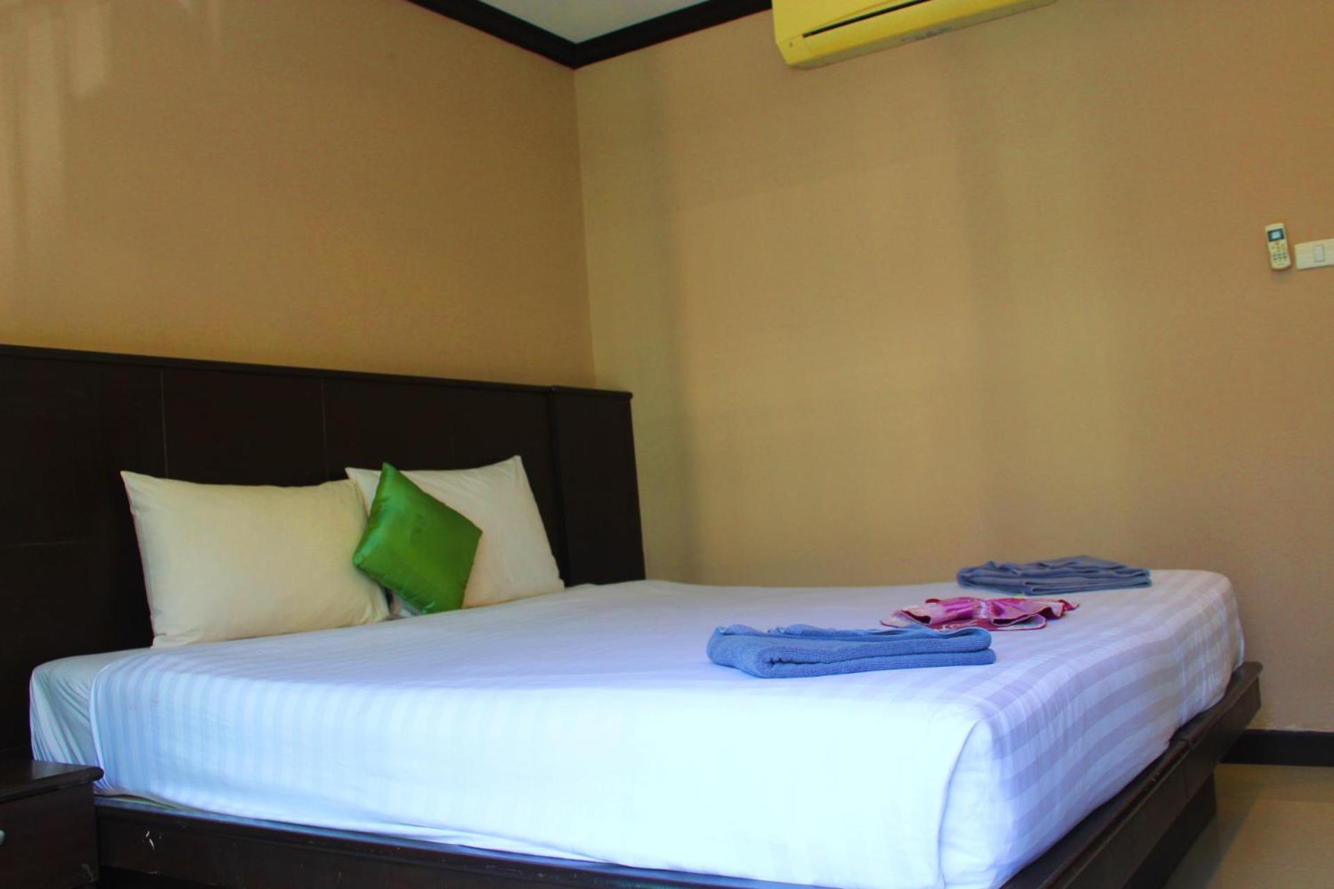 Hollywood Inn Hotel Patong ภายนอก รูปภาพ
